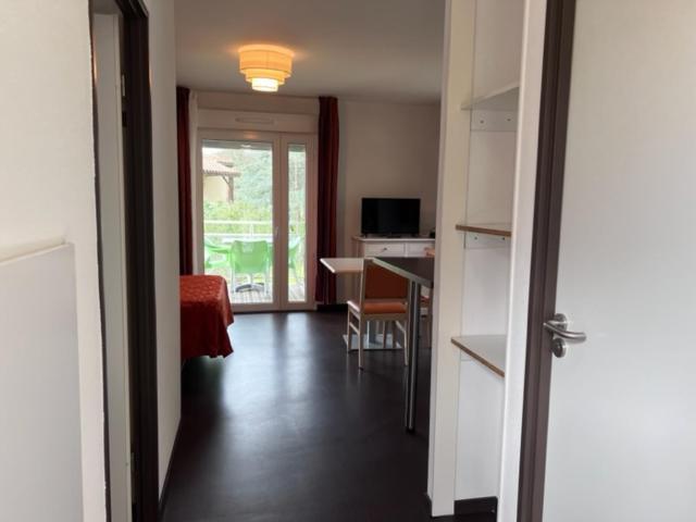 Les Bords De L'Aveyron Aparthotel Negrepelisse ภายนอก รูปภาพ
